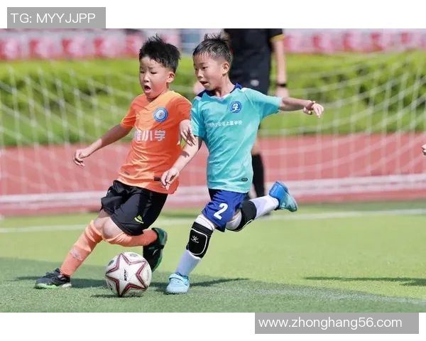 中国足球明星脚法的独特魅力与技艺分析探讨 中国足球明星脚法的独特魅力与技艺分析探讨