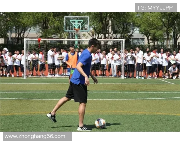 我心中的足球明星漫画展现梦想与激情的绿茵传奇 我心中的足球明星漫画展现梦想与激情的绿茵传奇