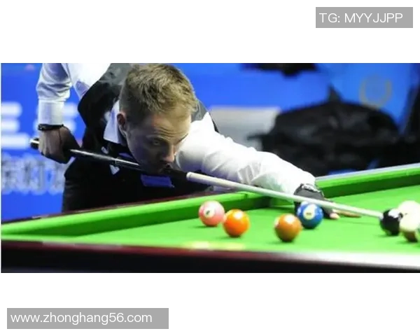 篮球场上的幽默天才如何用笑声征服观众与对手的心